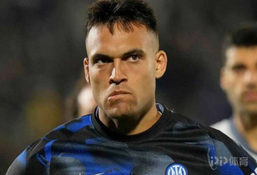  记者：劳塔罗小腿肌肉撕裂 预计将至少伤缺20天